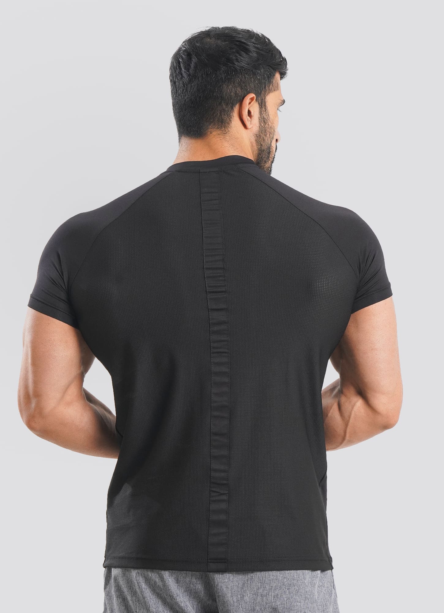 Black Utility Mesh Back T-shirt For Workout | HustlersOnlyUK