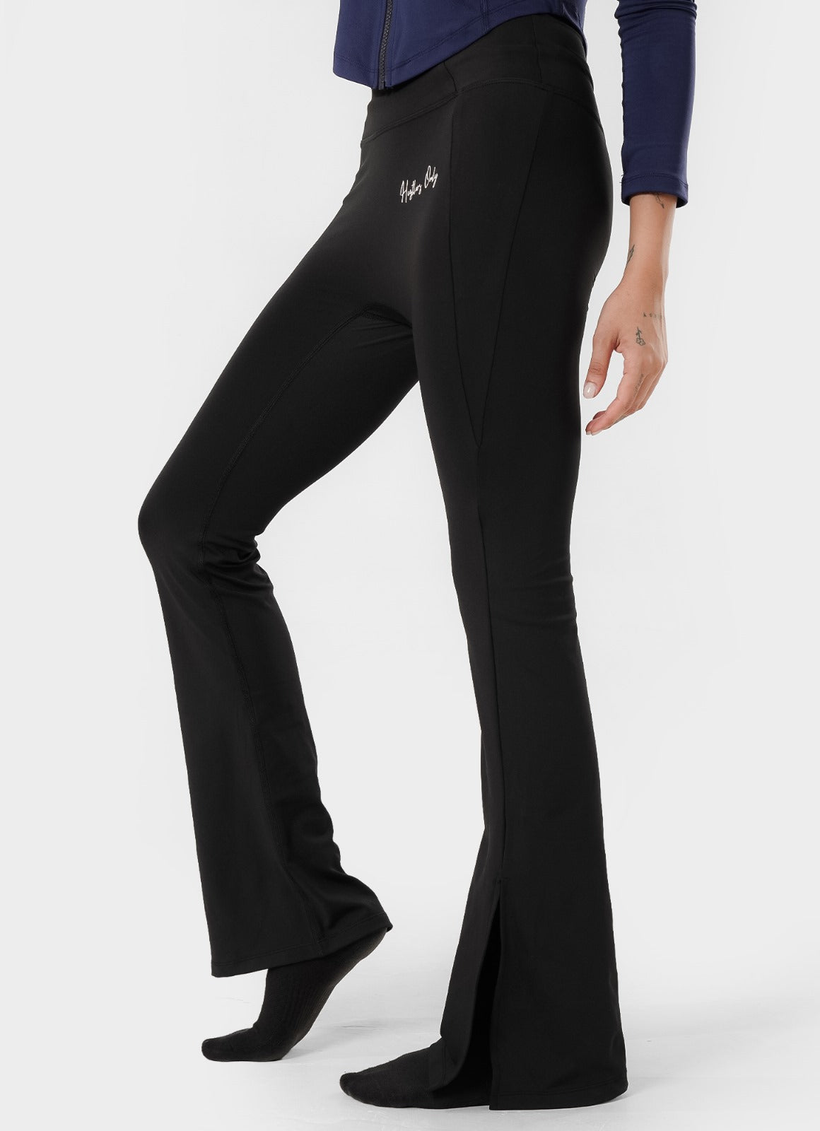 Empower Flared Leggings V2 - Black