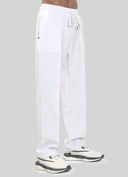 Relaxed Pleated Trouser - White