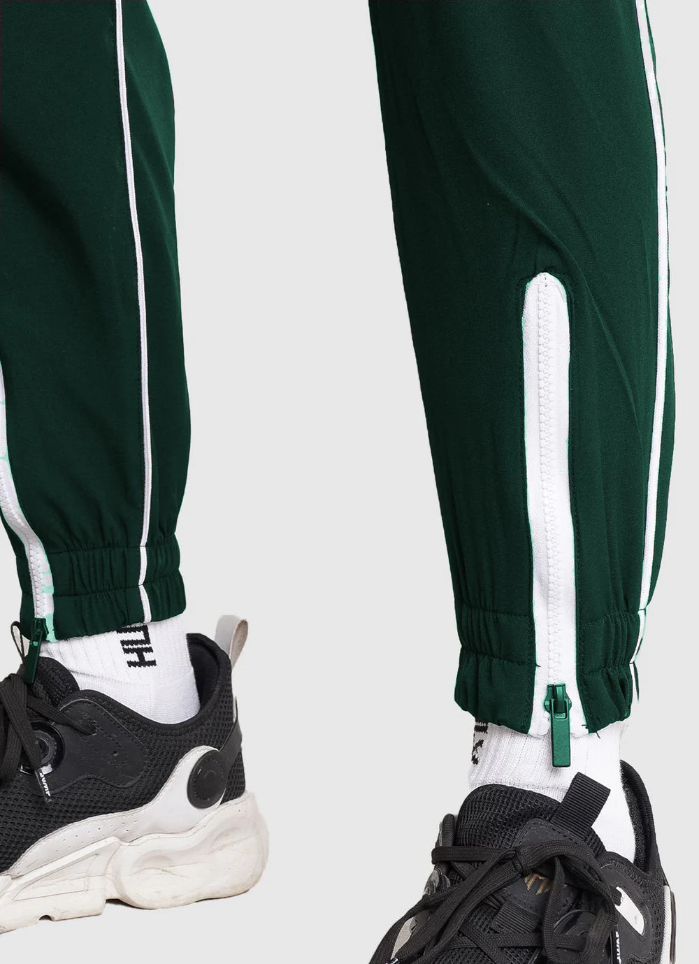 Tetra Jogger Pants - Green