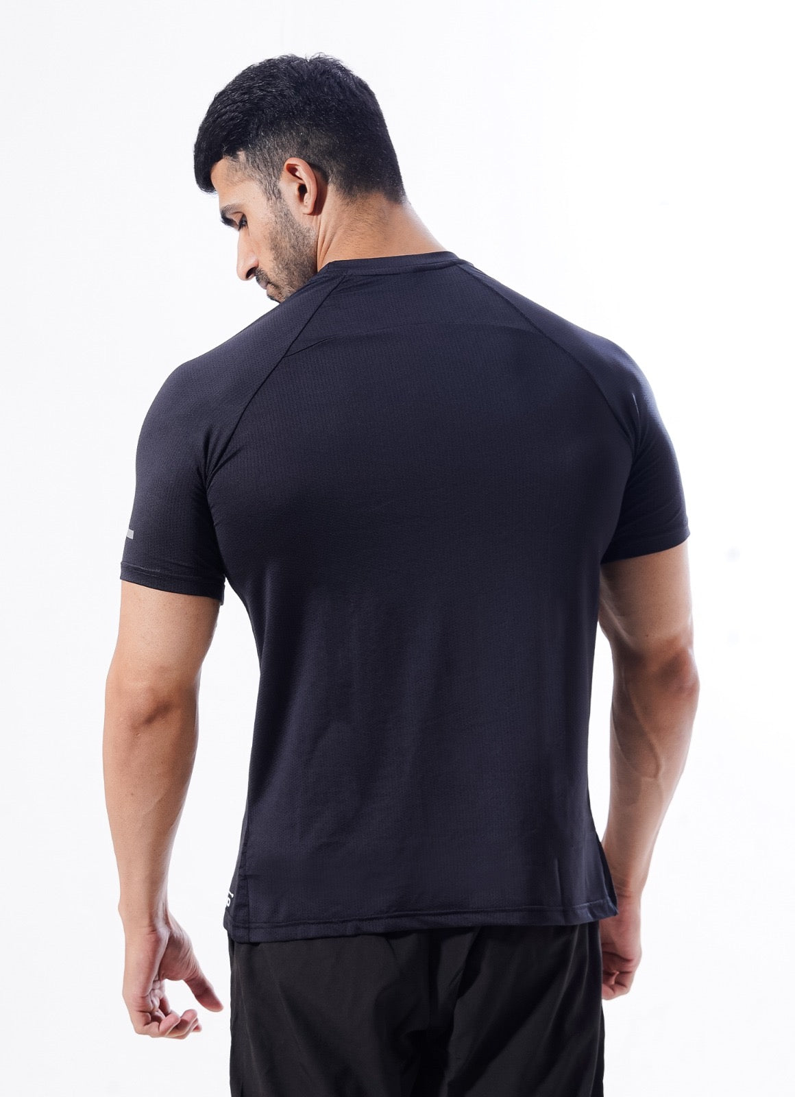Crest Cardio Tshirt - Jet Black