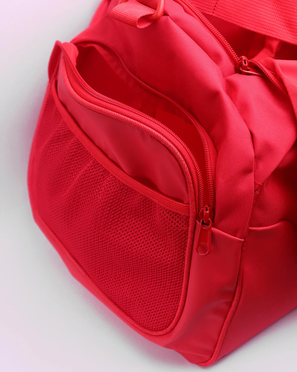 Pursuit Duffel Bag - Red