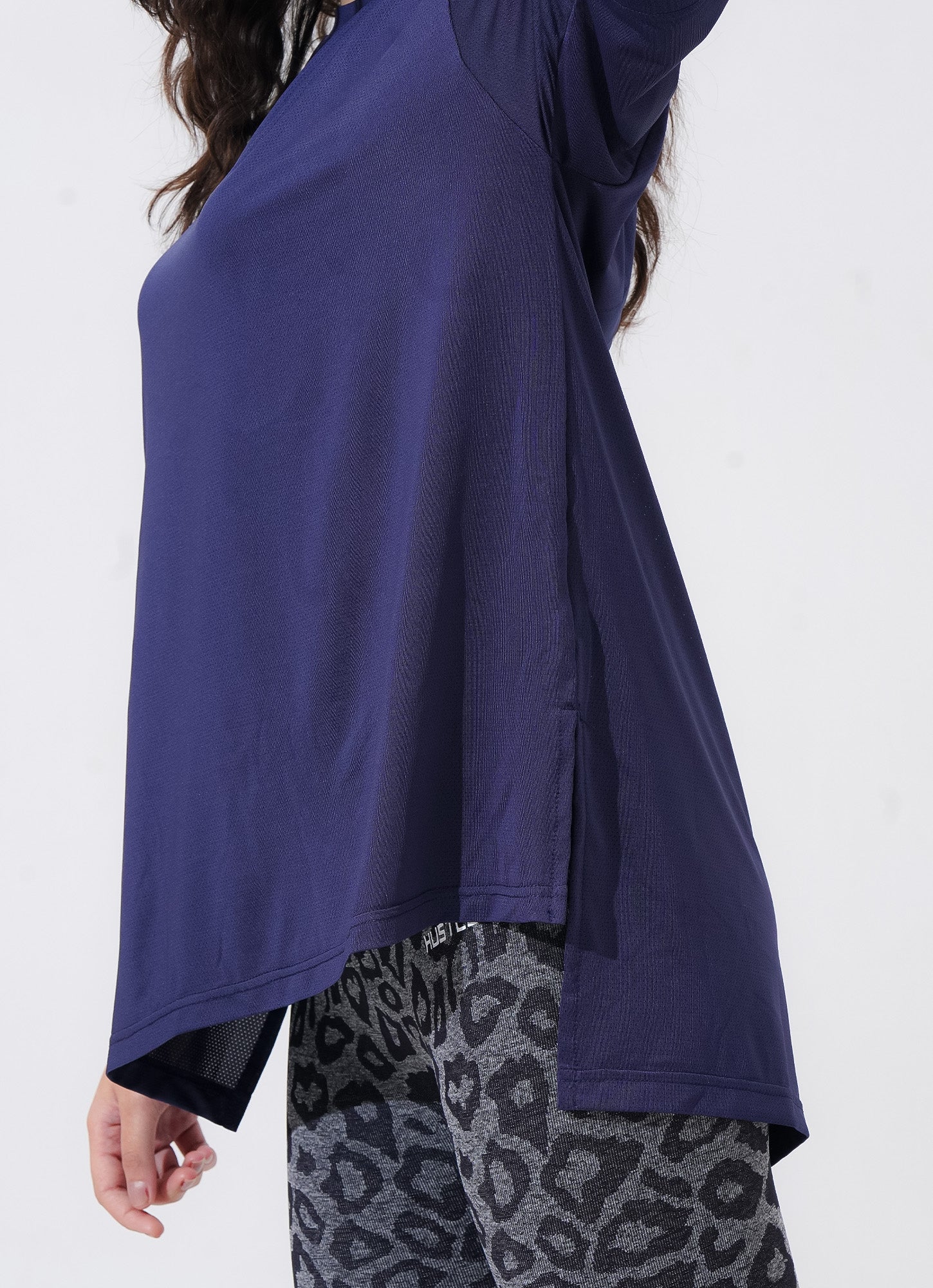 The Modest Top - Navy