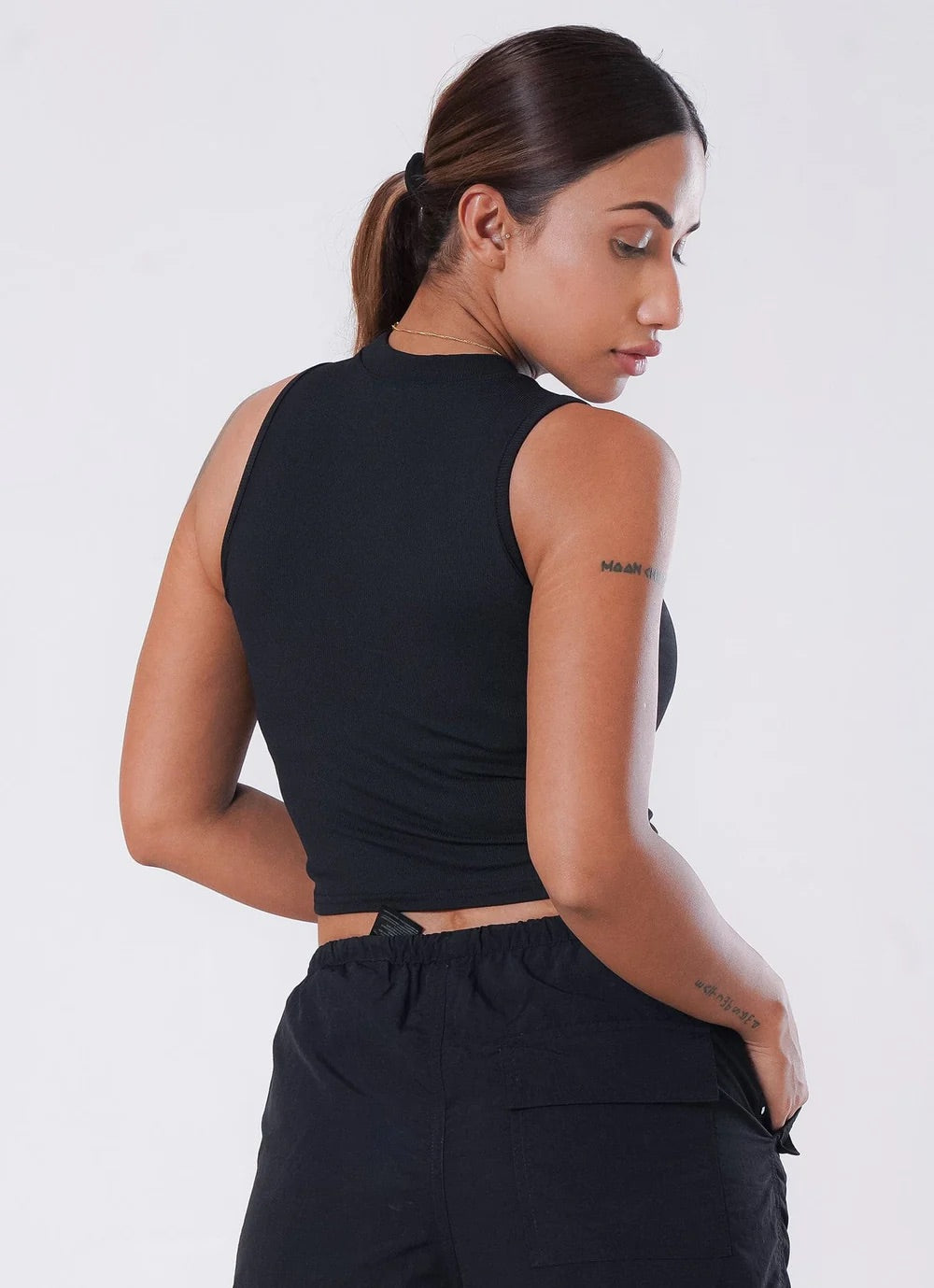 Black IVY Ribbed Tank T-Shirt For Gym | HustlersOnlyUK
