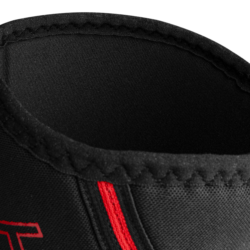 7mm Red Powerlifting Knee Sleeves | HustlersOnlyUK