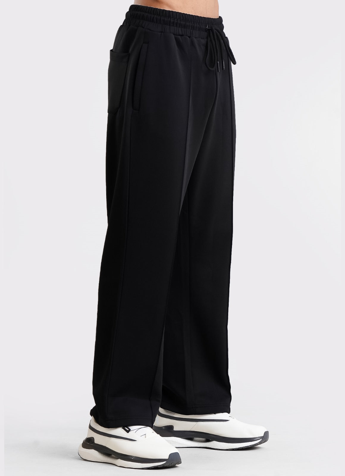 Relaxed Pleated Trouser - Black