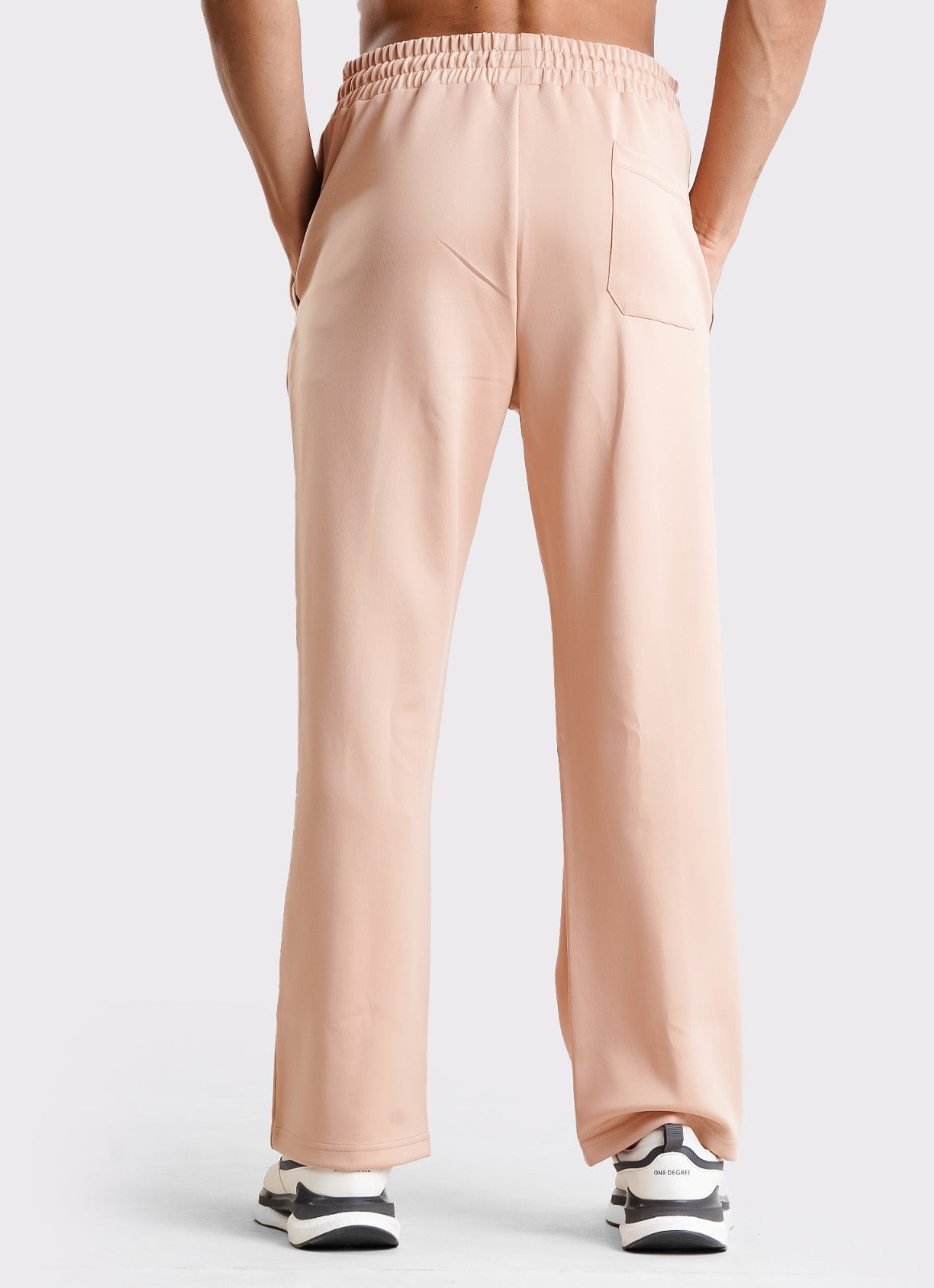 Relaxed Pleated Trouser - Brown