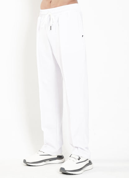 Relaxed Pleated Trouser - White
