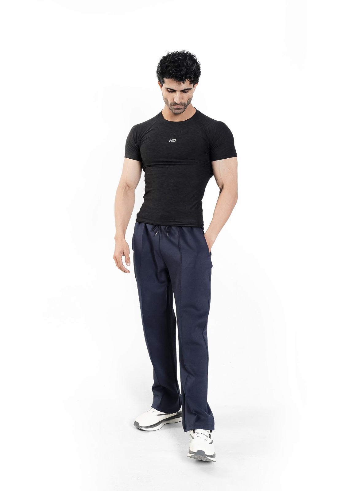 Relaxed Pleated Trouser - Navy